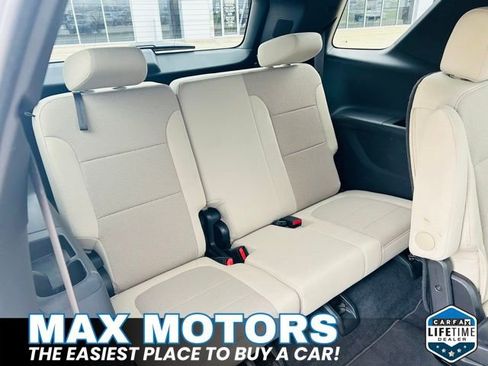 Used 2023 Chevrolet Traverse LT w/ LPO, Cargo Package image 30