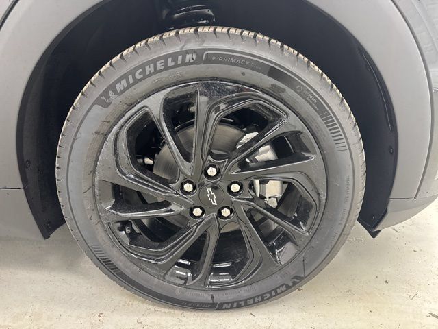 New 2027 Chevrolet Bolt RS w/ Technology Package FWD image 30