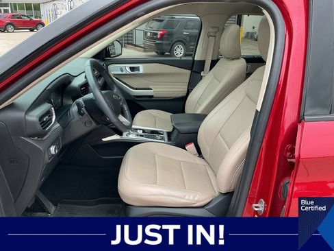 Certified 2022 Ford Explorer Limited w/ Equipment Group 301A AWD/4WD image 5