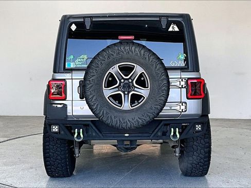 Used 2018 Jeep Wrangler Unlimited Sport S image 6