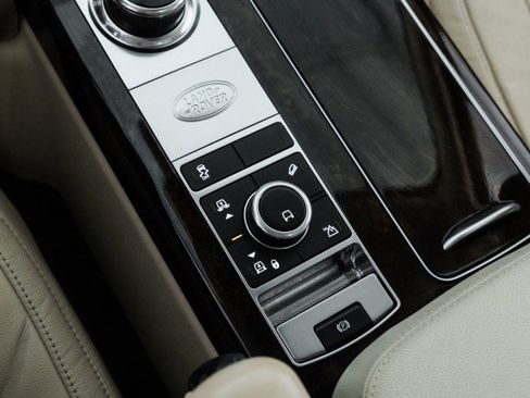 Used 2020 Land Rover Range Rover AWD/4WD image 26