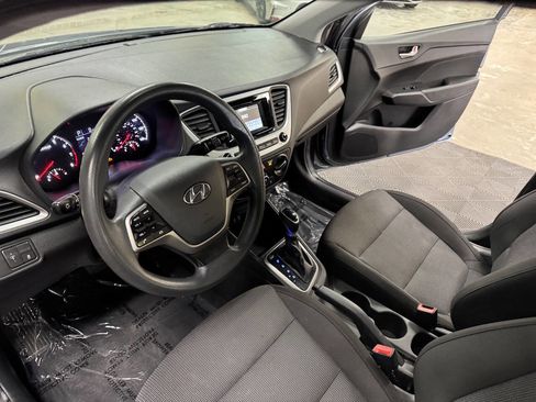 Used 2020 Hyundai Accent SE image 33