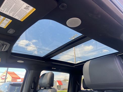 Used 2023 Ford F150 Raptor image 31