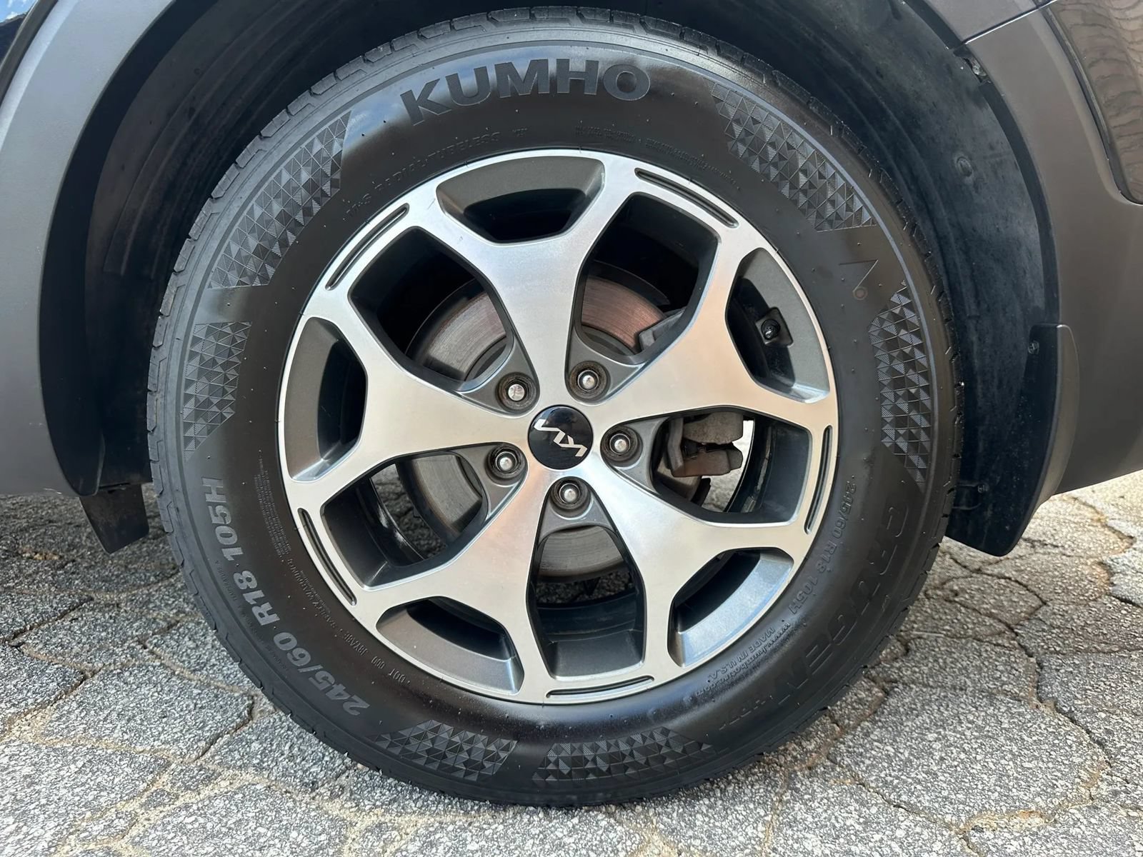 Used 2022 Kia Telluride EX FWD image 16