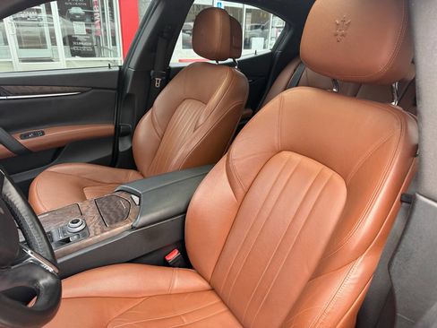 Used 2019 Maserati Ghibli S Q4 AWD/4WD image 9