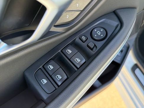 Used 2025 BMW 330i xDrive 330i xDrive image 11