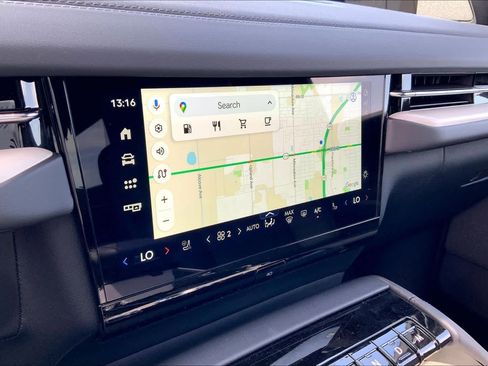 New 2026 Lincoln Navigator L Reserve AWD/4WD image 18