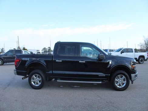 Used 2024 Ford F150 XLT w/ Mobile Office Package image 9
