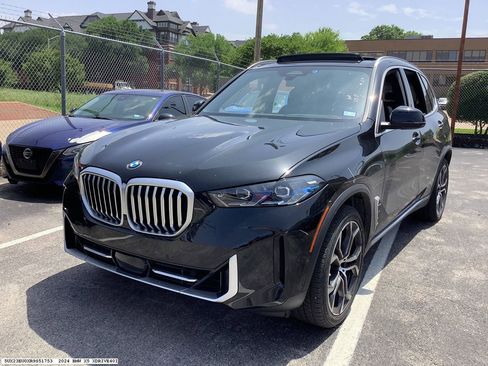 Used 2024 BMW X5 xDrive40i w/ Premium Package AWD/4WD image 3