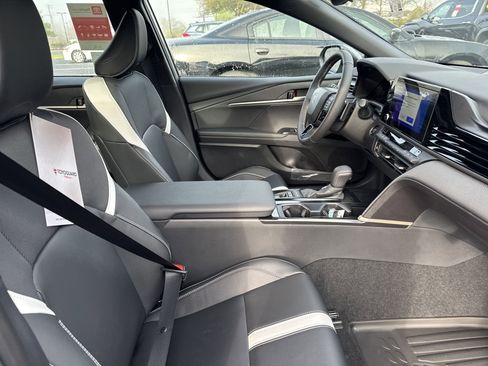 New 2025 Toyota Camry SE FWD image 31