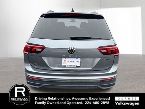 Used 2022 Volkswagen Tiguan S image 8