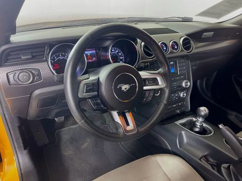 Used 2018 Ford Mustang GT w/ GT Performance Package RWD image 10