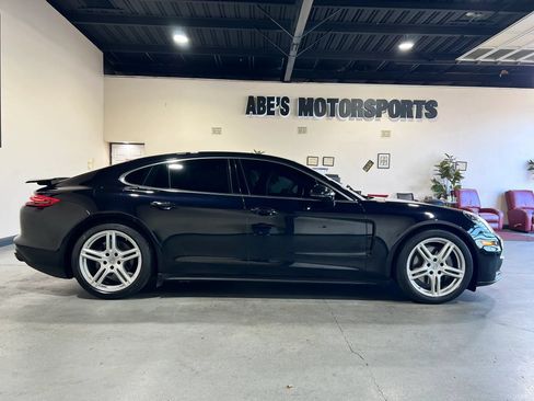Used 2018 Porsche Panamera 4S AWD/4WD image 4