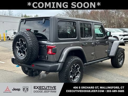 Used 2022 Jeep Wrangler Unlimited Rubicon 4xe AWD/4WD image 4