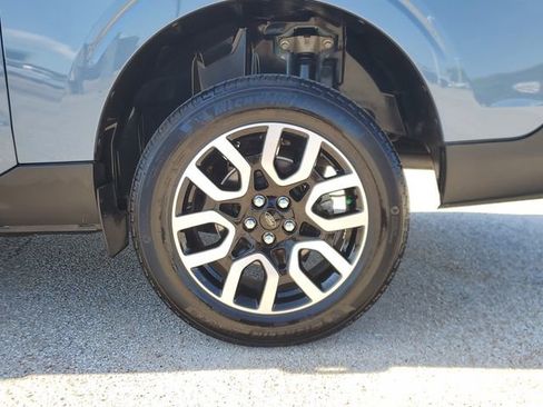 Used 2024 Ford Maverick Lariat FWD image 7
