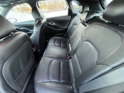 Used 2018 Hyundai Elantra GT Sport w/ Sport Tech Package 04 image 23