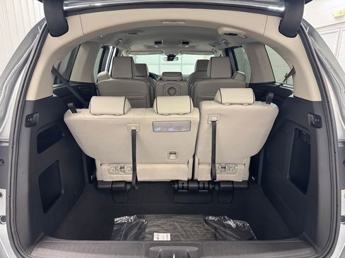 New 2026 Honda Odyssey Touring image 25