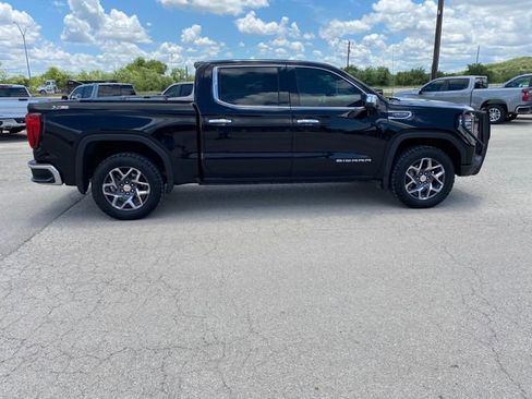 Used 2025 GMC Sierra 1500 SLT AWD/4WD image 7
