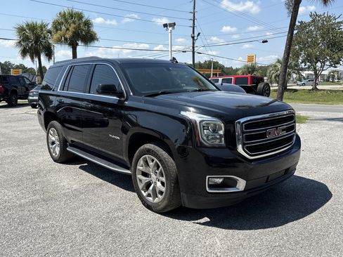 Used 2018 GMC Yukon SLE w/ SLE Value Package image 7