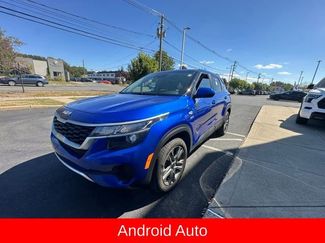 Used 2023 Kia Seltos LX video 3