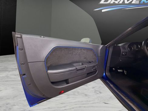Used 2012 Dodge Challenger SRT8 RWD image 12