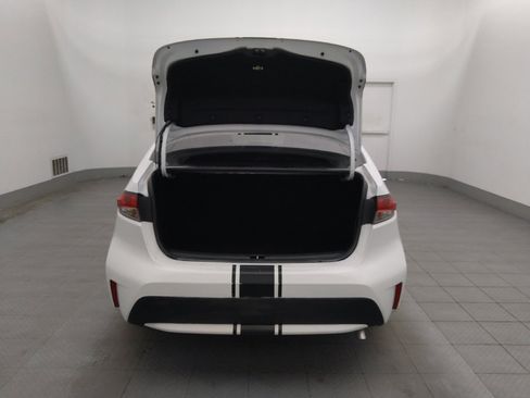 Used 2022 Toyota Corolla LE FWD image 29