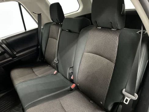 Used 2018 Toyota 4Runner TRD Off-Road AWD/4WD image 14