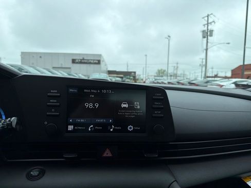 New 2026 Hyundai Elantra Sport FWD image 18