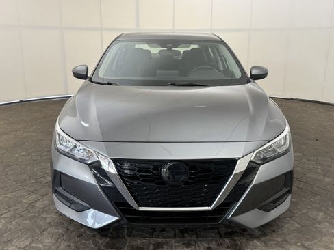 Used 2021 Nissan Sentra SV FWD image 2