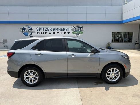 Used 2024 Chevrolet Equinox LS w/ LS Convenience Package FWD image 11
