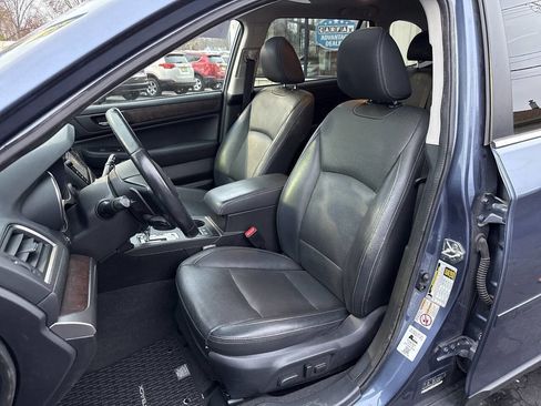 Used 2016 Subaru Outback 2.5i Limited image 10
