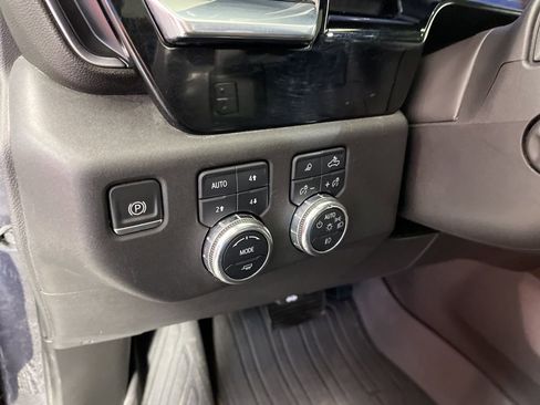 Used 2022 GMC Sierra 1500 SLT w/ SLT Premium Plus Package image 30