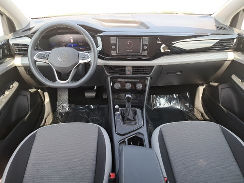 Certified 2024 Volkswagen Taos S FWD image 9