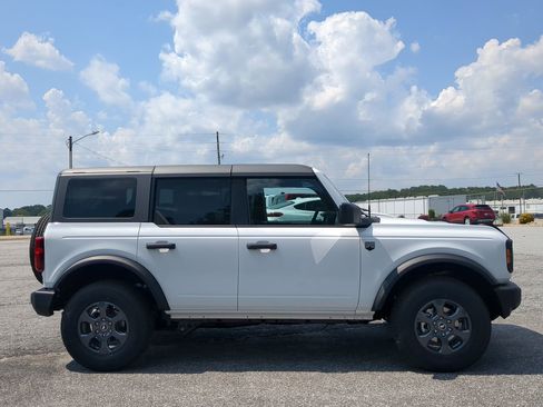 New 2025 Ford Bronco Big Bend image 2