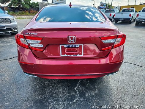 Used 2018 Honda Accord EX image 5