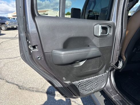 Used 2022 Jeep Wrangler Unlimited Rubicon 4xe image 33