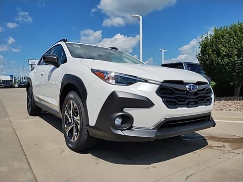 Certified 2025 Subaru Crosstrek 2.0i Premium image 4