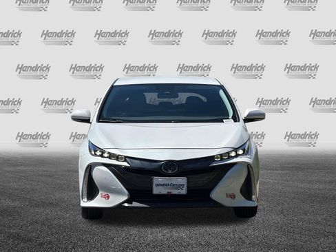 Used 2022 Toyota Prius Prime XLE FWD image 10