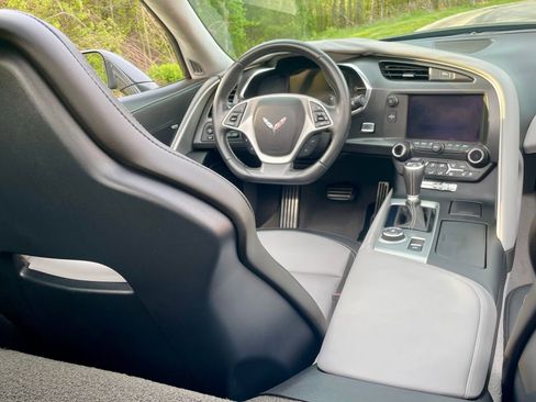 Used 2017 Chevrolet Corvette Grand Sport image 37