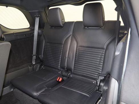 Used 2023 Land Rover Discovery S R-Dynamic image 56