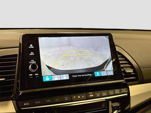 New 2026 Honda Odyssey Touring image 13