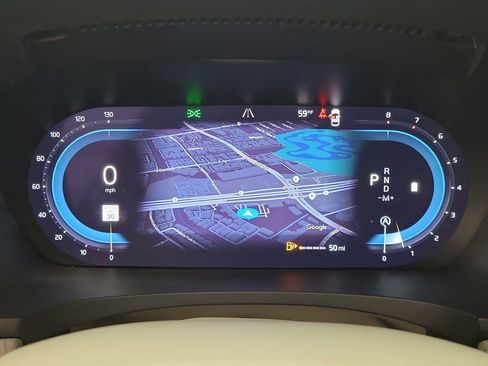 Used 2025 Volvo S90 B6 Plus image 26