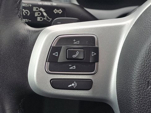 Used 2014 Volkswagen Beetle TDI image 22