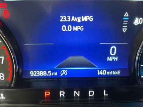 Used 2022 Ford Explorer XLT image 29