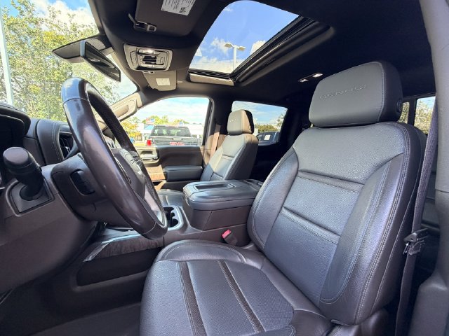 Used 2021 GMC Sierra 1500 Denali w/ Denali Premium Package AWD/4WD image 14