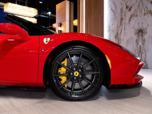 Used 2022 Ferrari F8 Tributo RWD image 7