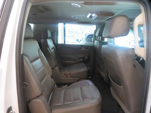 Used 2018 GMC Yukon XL Denali w/ Denali Ultimate Package AWD/4WD image 23