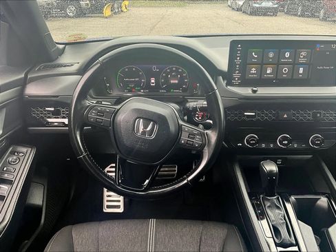 Used 2024 Honda Accord Sport image 17