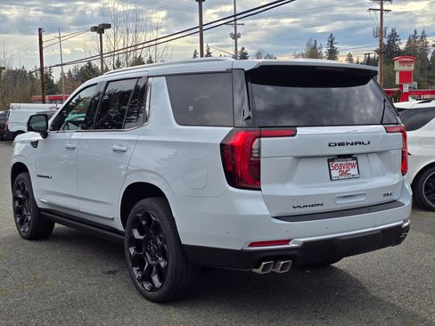 New 2026 GMC Yukon Denali w/ Denali Reserve Package AWD/4WD image 5