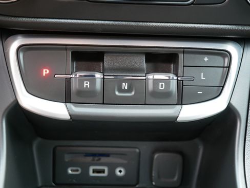 Used 2024 GMC Terrain SLT w/ Elevation Edition AWD/4WD image 24